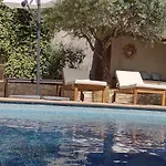 Familial 6 Personnes Climatise, Piscine Partagee Chauffee, Proche Nimes, Uzes, Pont Du Gard, Cevennes Ferienhaus *