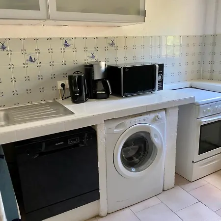 Holiday home Familial Climatise, Piscine Partagee Chauffee, Entre Mediterranee Et Cevennes, Proche Nimes, Uzes Et Pont Du Gard *