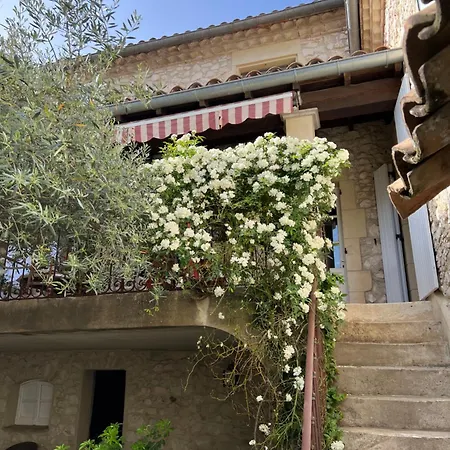 Familial Climatise, Piscine Partagee Chauffee, Entre Mediterranee Et Cevennes, Proche Nimes, Uzes Et Pont Du Gard Holiday home Saint-Genies-de-Malgoires