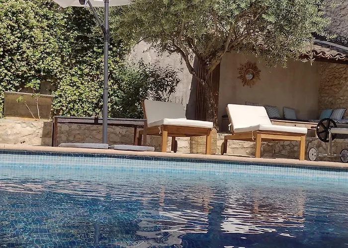 Familial 6 Personnes Climatise, Piscine Partagee Chauffee, Proche Nimes, Uzes, Pont Du Gard, Cevennes Дом отдыха *