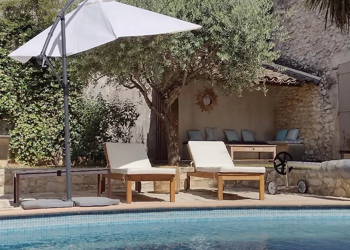Familial 6 Personnes Climatise, Piscine Partagee Chauffee, Proche Nimes, Uzes, Pont Du Gard, Cevennes Дом отдыха Saint-Genies-de-Malgoires