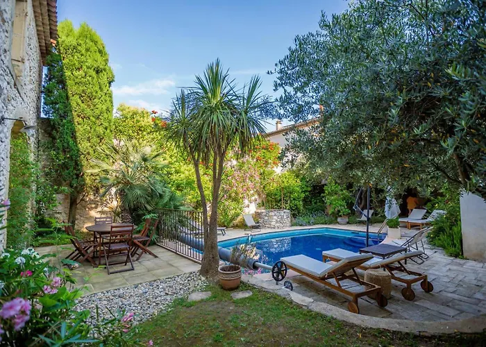 Familial 6 Personnes Climatise, Piscine Partagee Chauffee, Proche Nimes, Uzes, Pont Du Gard, Cevennes Saint-Genies-de-Malgoires