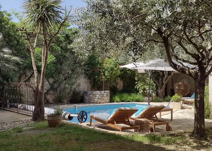 Casa vacanze Familial 6 Personnes Climatisé, Piscine Partagée Chauffée, Proche Nîmes, Uzès, Pont Du Gard, Cévennes